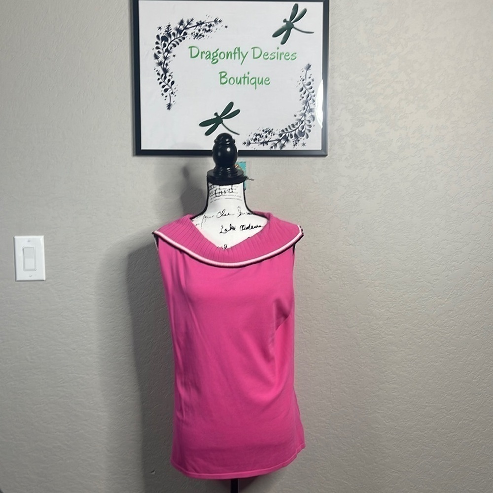516- CDP & Co. NWOT XL Pink w Black & White Collar Sleeveless Top. Rayon Blend